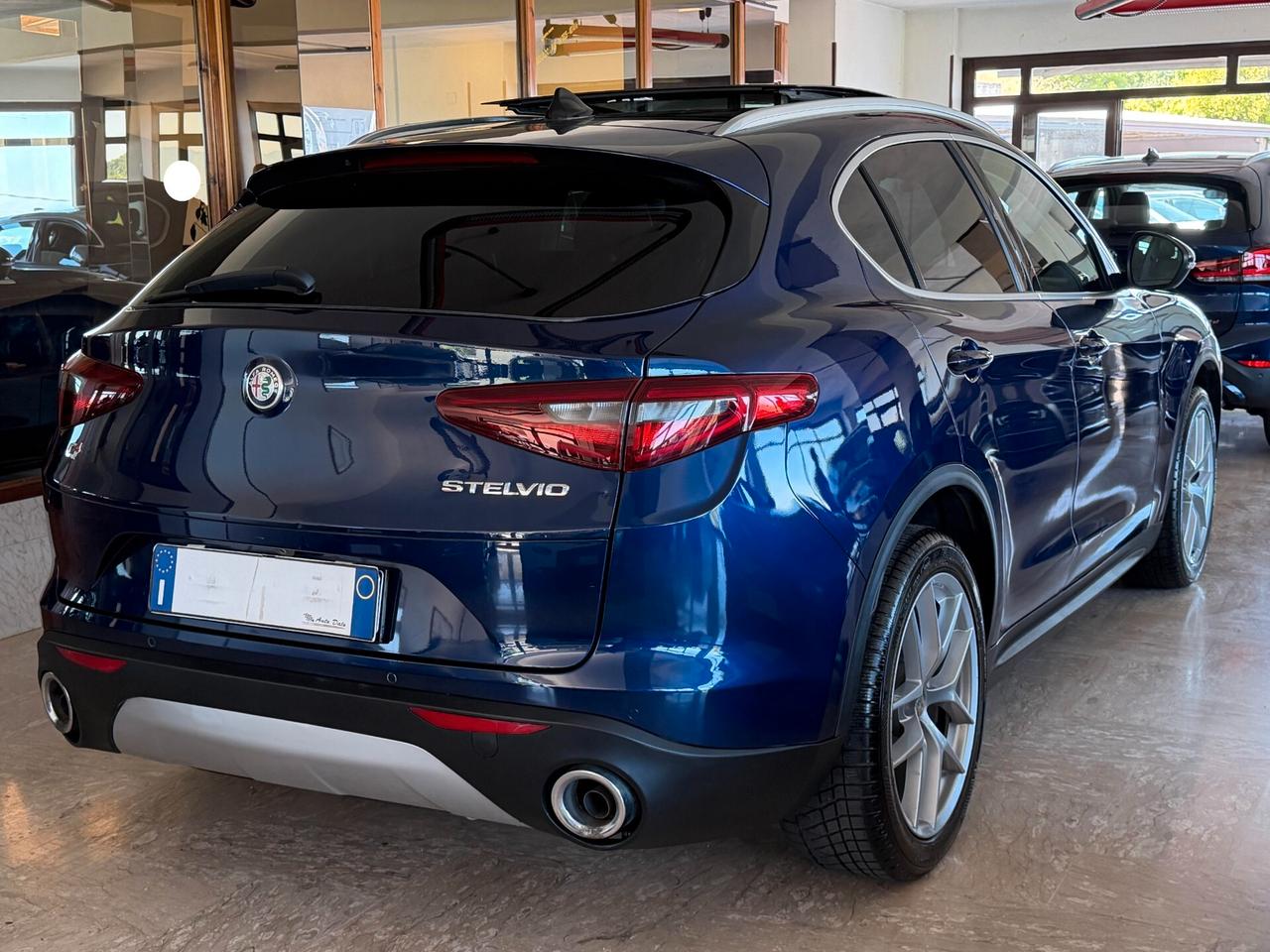 Alfa Romeo Stelvio Q4 2.2 TURBODIESEL 210 cv. AT8 EXECUTIVE (Full)