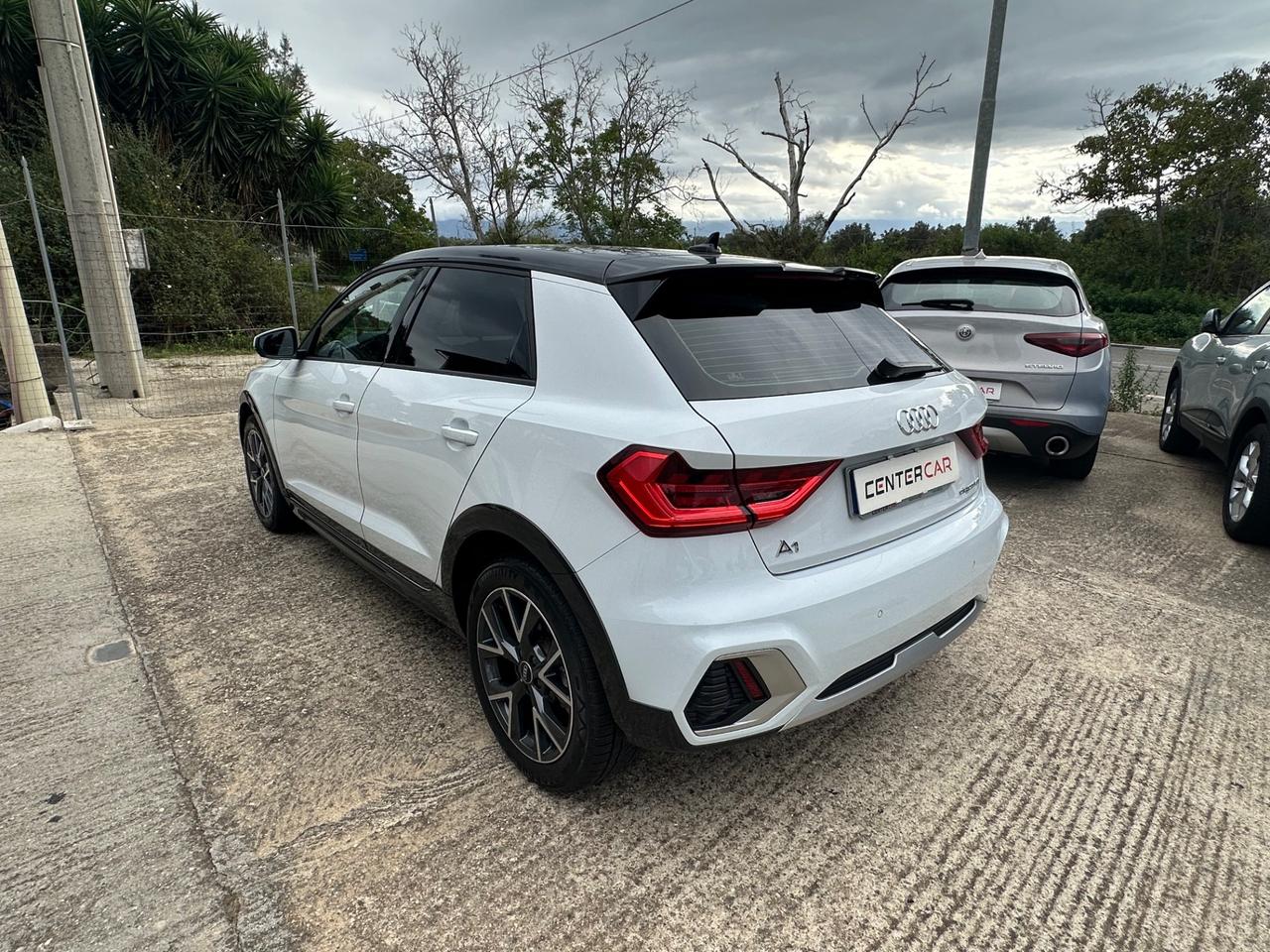 Audi A1 allstreet 30 TFSI Identity Contrast