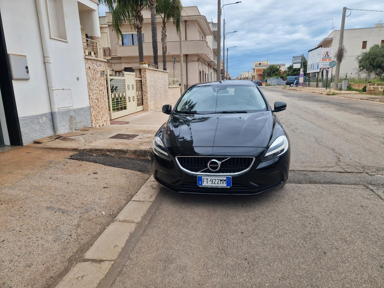 Volvo V40 D2