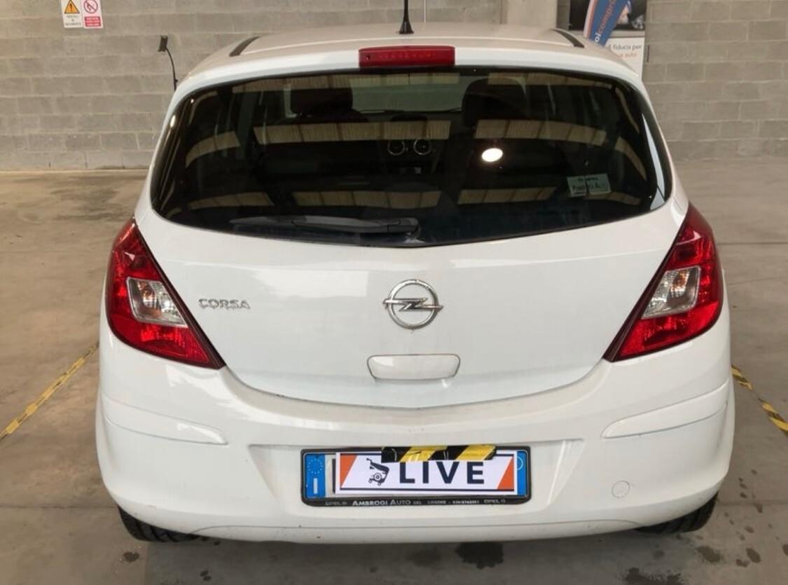 Opel Corsa 1.2 80CV 5 porte GPL