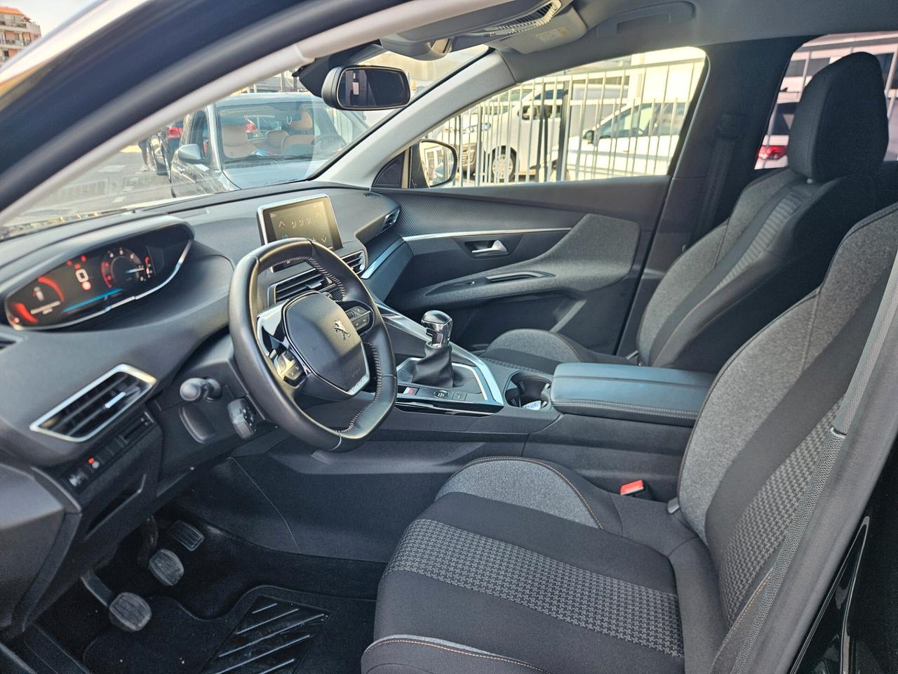 Peugeot 3008 BlueHDi 130 S&S Active Pack