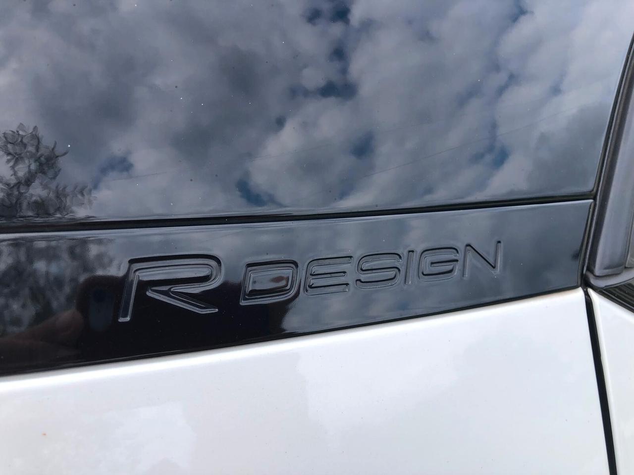 Volvo XC40 D3 Geartronic R-design UNICO PROPRIETARIO IVA DEDUCIBILE GARANZIA CONFORMGEST COMPLETA 12 MESI RINNOVABILE FINO A 60 MESI