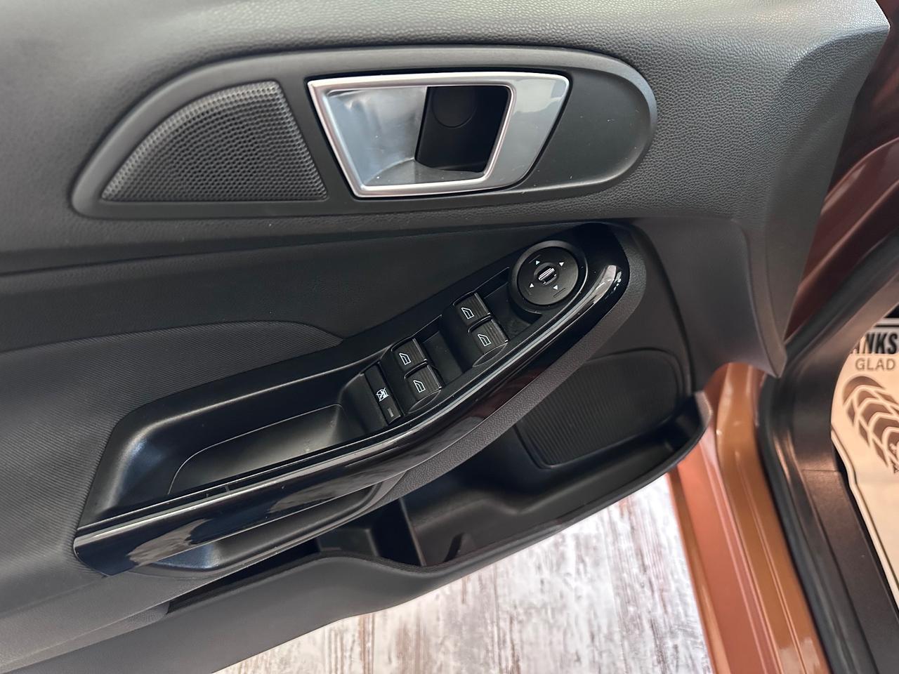 Ford Fiesta 1.5 TDCi 75CV 5 porte Titanium Ok Neopatentati