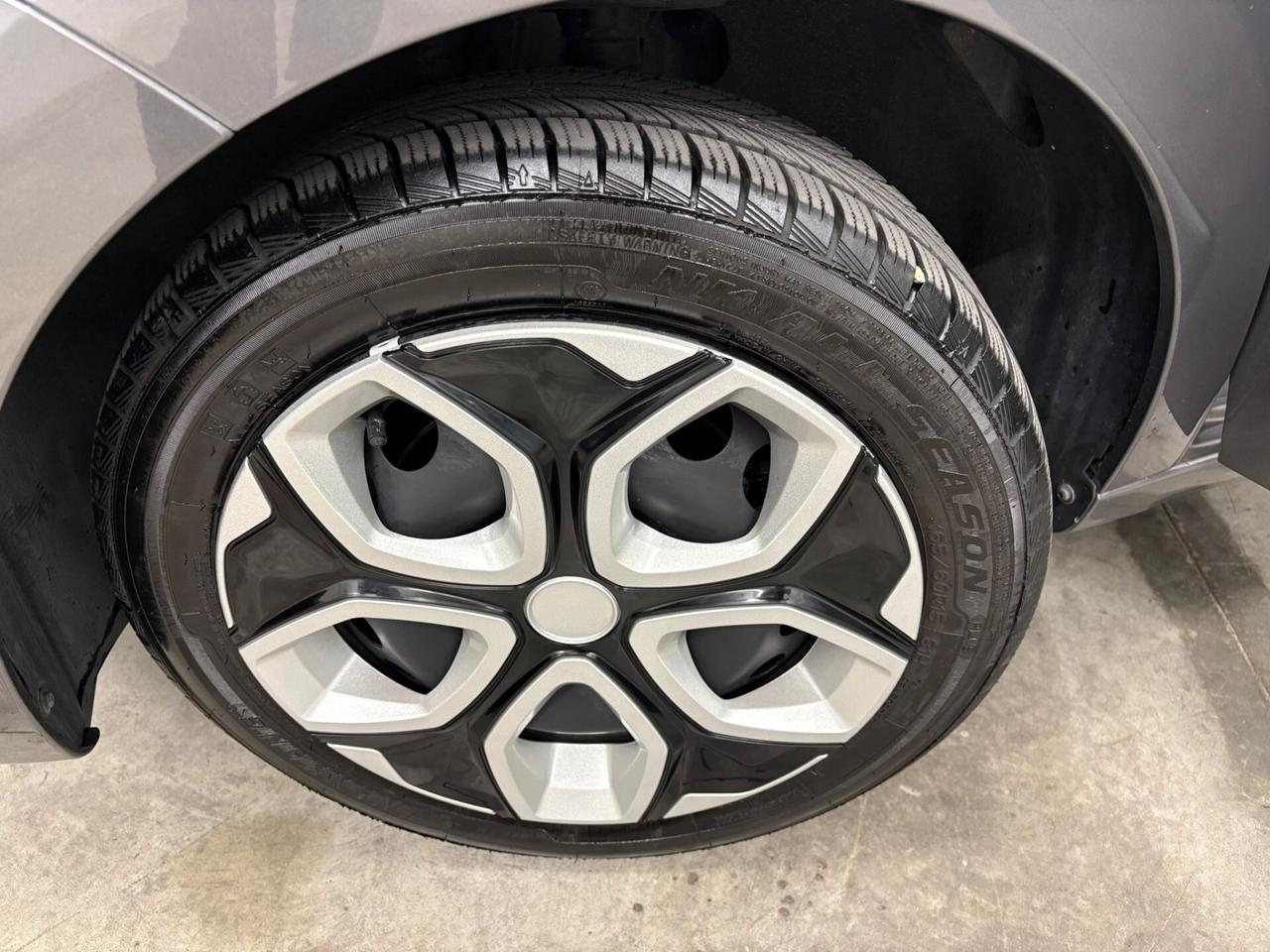 Renault Twingo SCe 65 CV Duel