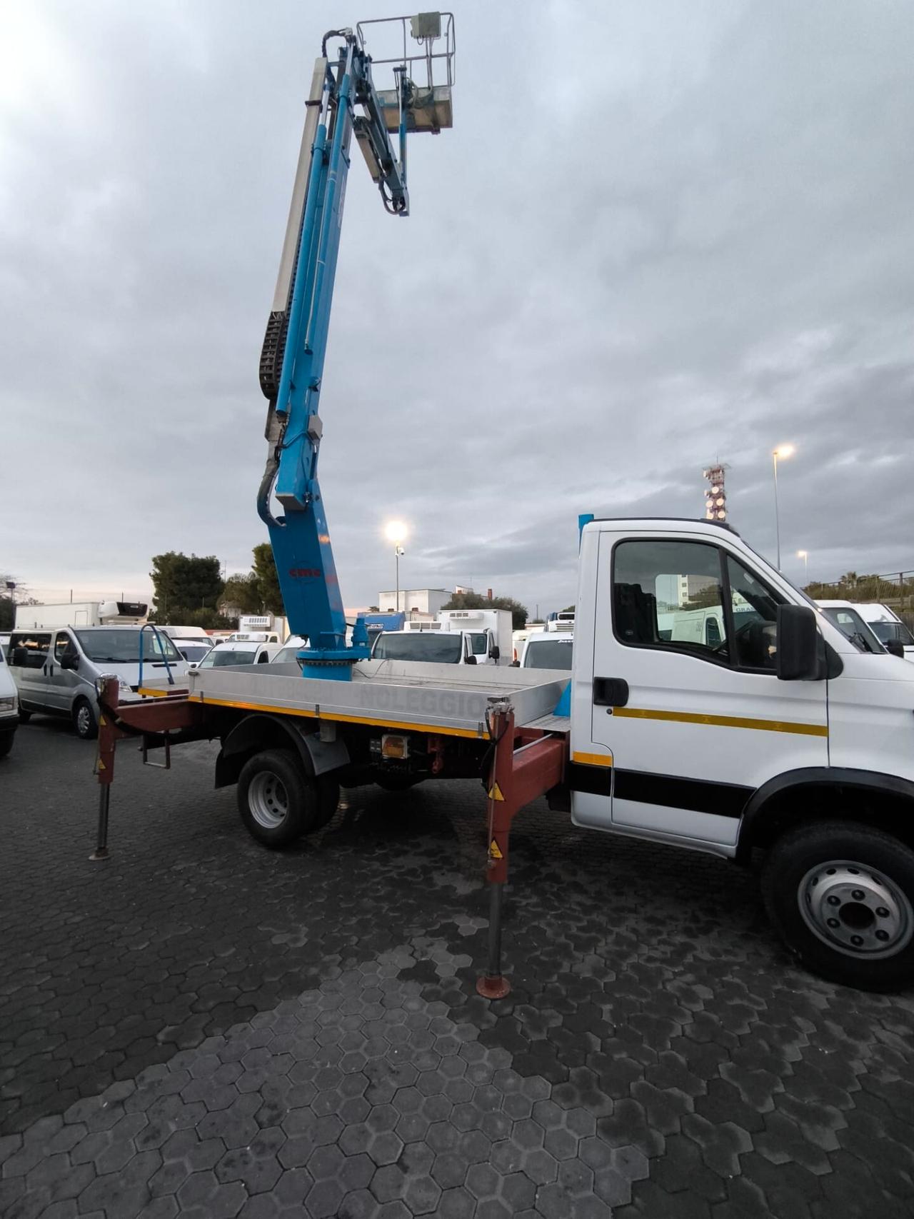 Iveco Daily 60 C15 con cestello piattaforma CMC PL 21 J2