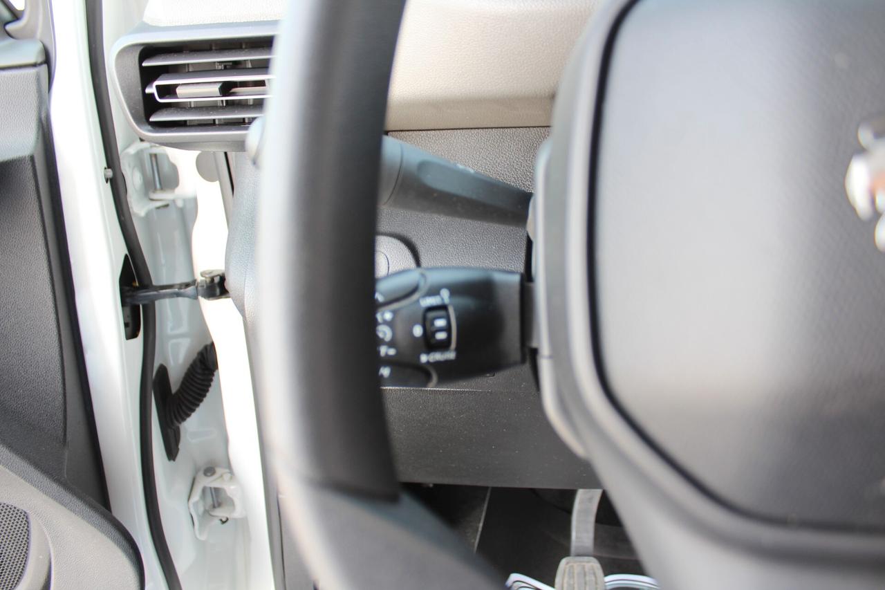 Peugeot Partner BlueHDi 100 S&S PL Furgone Pro