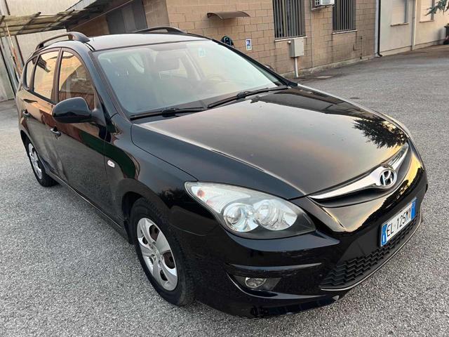 HYUNDAI i30 CW 1.6 CRDi 90CV 6m senza nessun lavoro da fare