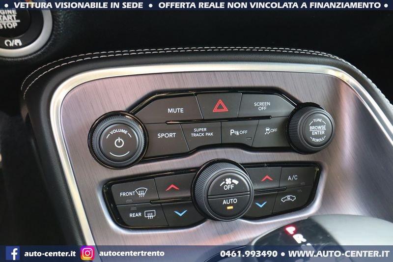 Dodge Challenger 3.6 V6 AT8 SXT *EUROPEA