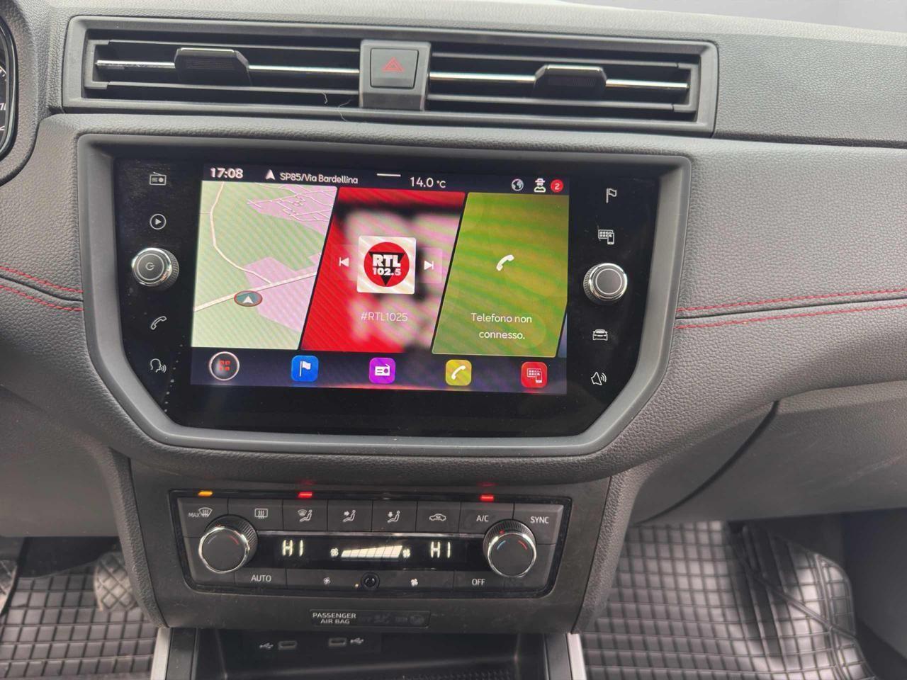 SEAT Arona 1.0TGI FR-CERCHI17-CRUISE-NAVI-SENSORI-DIURNI LEED