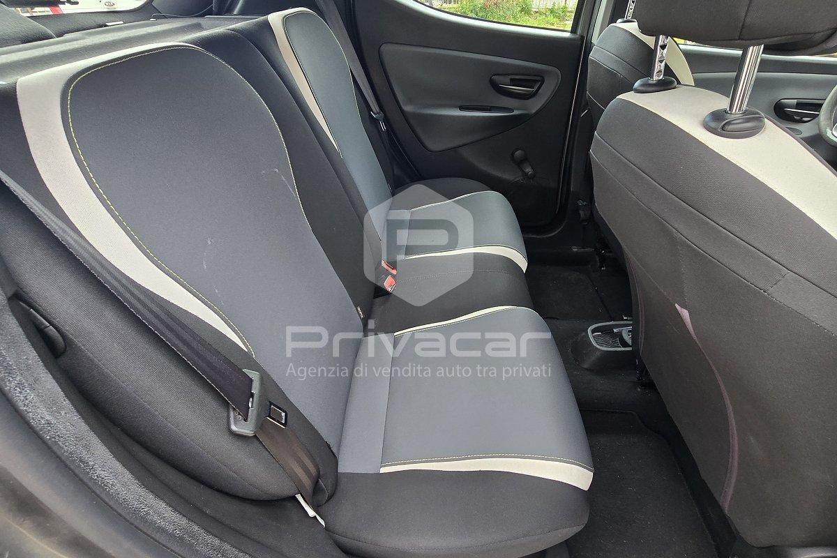 LANCIA Ypsilon 1.2 69 CV 5 porte Silver