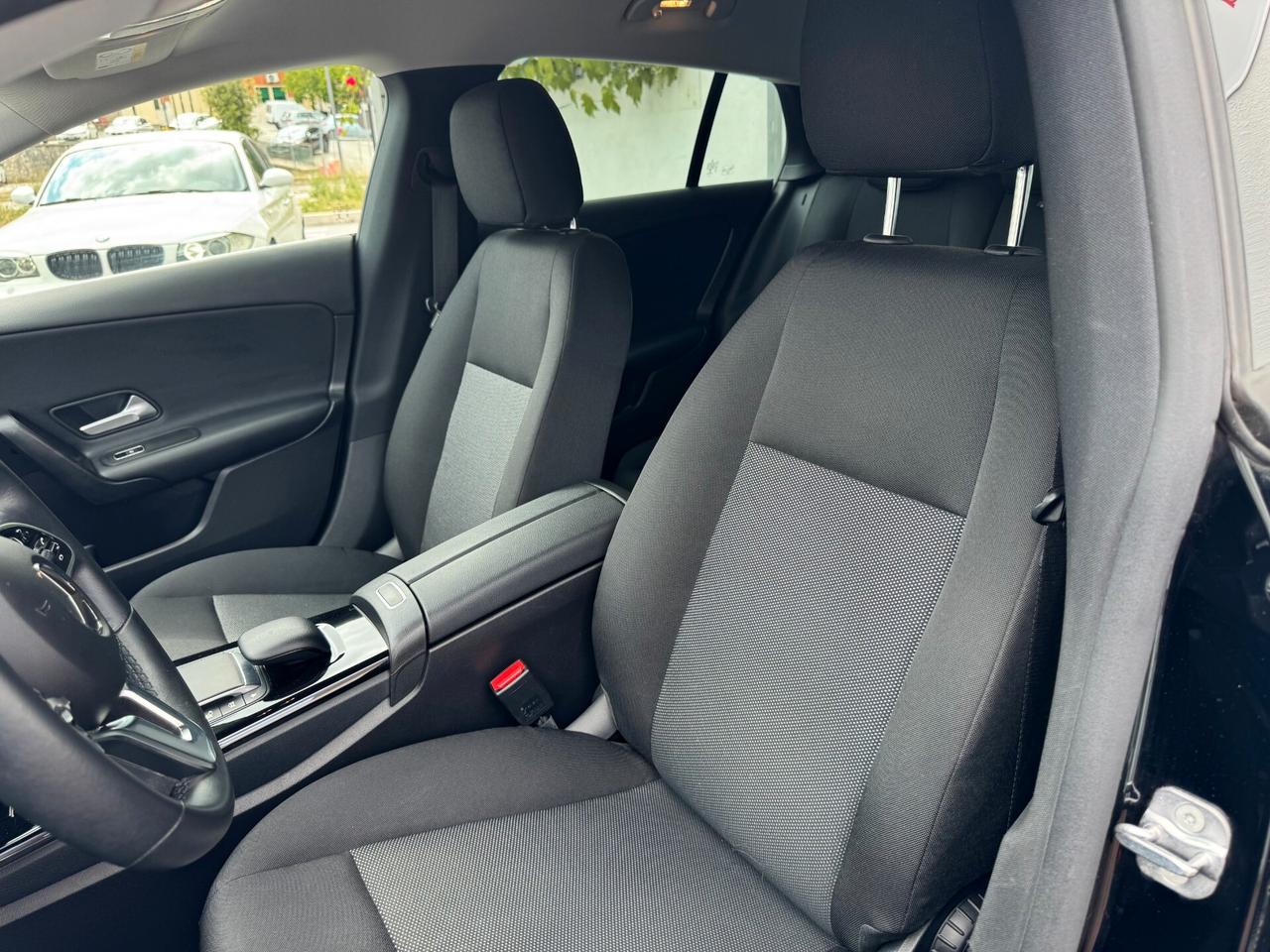 Mercedes-benz CLA 180 d Automatic Business