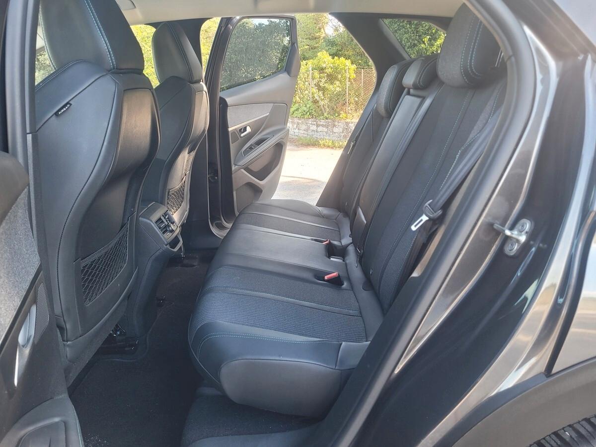 Peugeot 3008 BlueHDi 130 S&S EAT8 Allure Pack