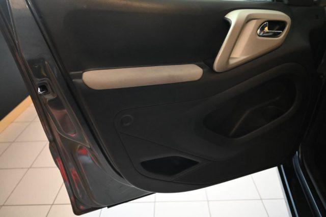PEUGEOT Partner TEPEE 1.6 HDI 92CV STYLE TETTO ISOFIX 5POSTI NUOVO