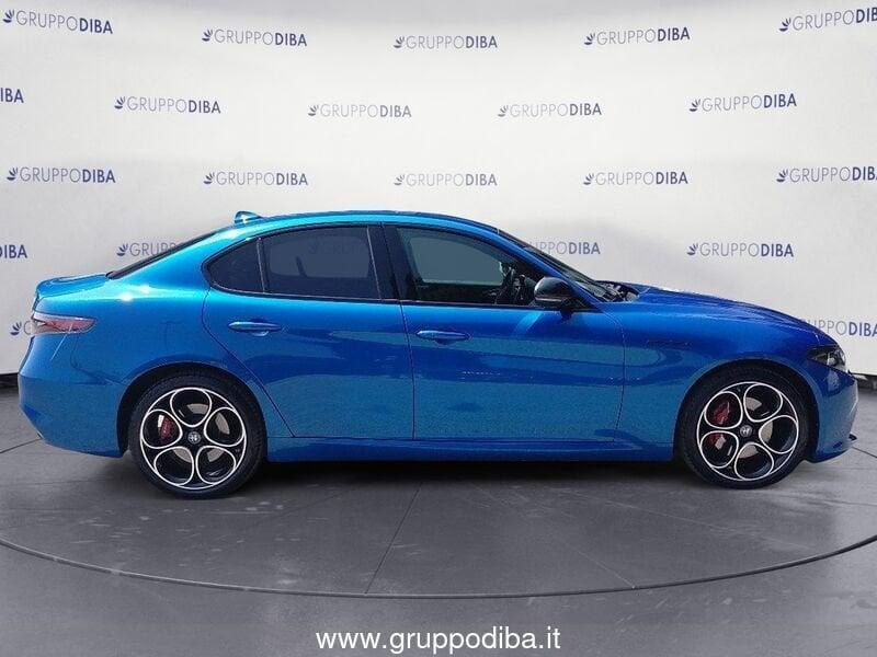 Alfa Romeo Giulia 2023 2.2 t Competizione Q4 210cv auto