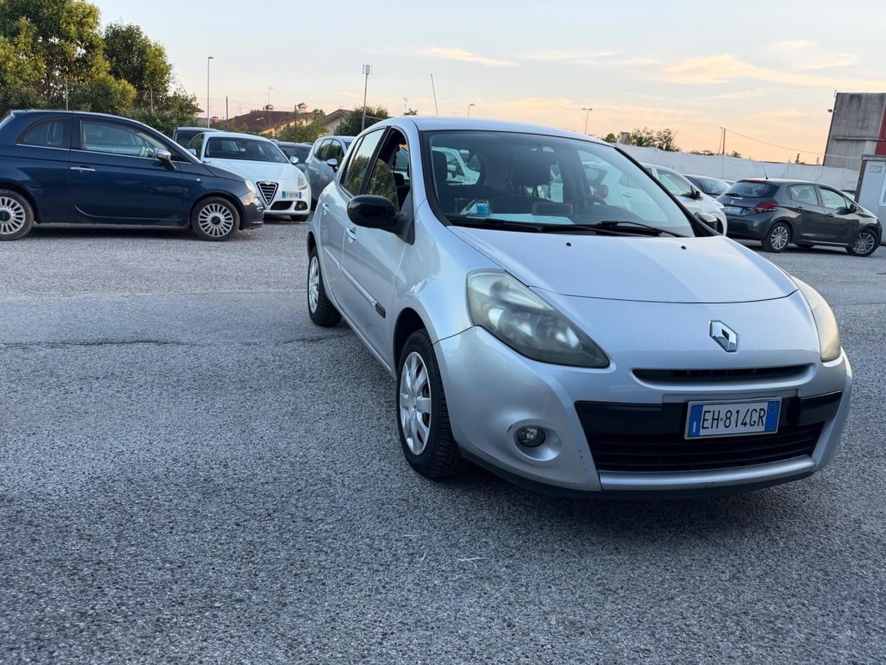 Renault Clio 1.2 16V 5 porte Dynamique