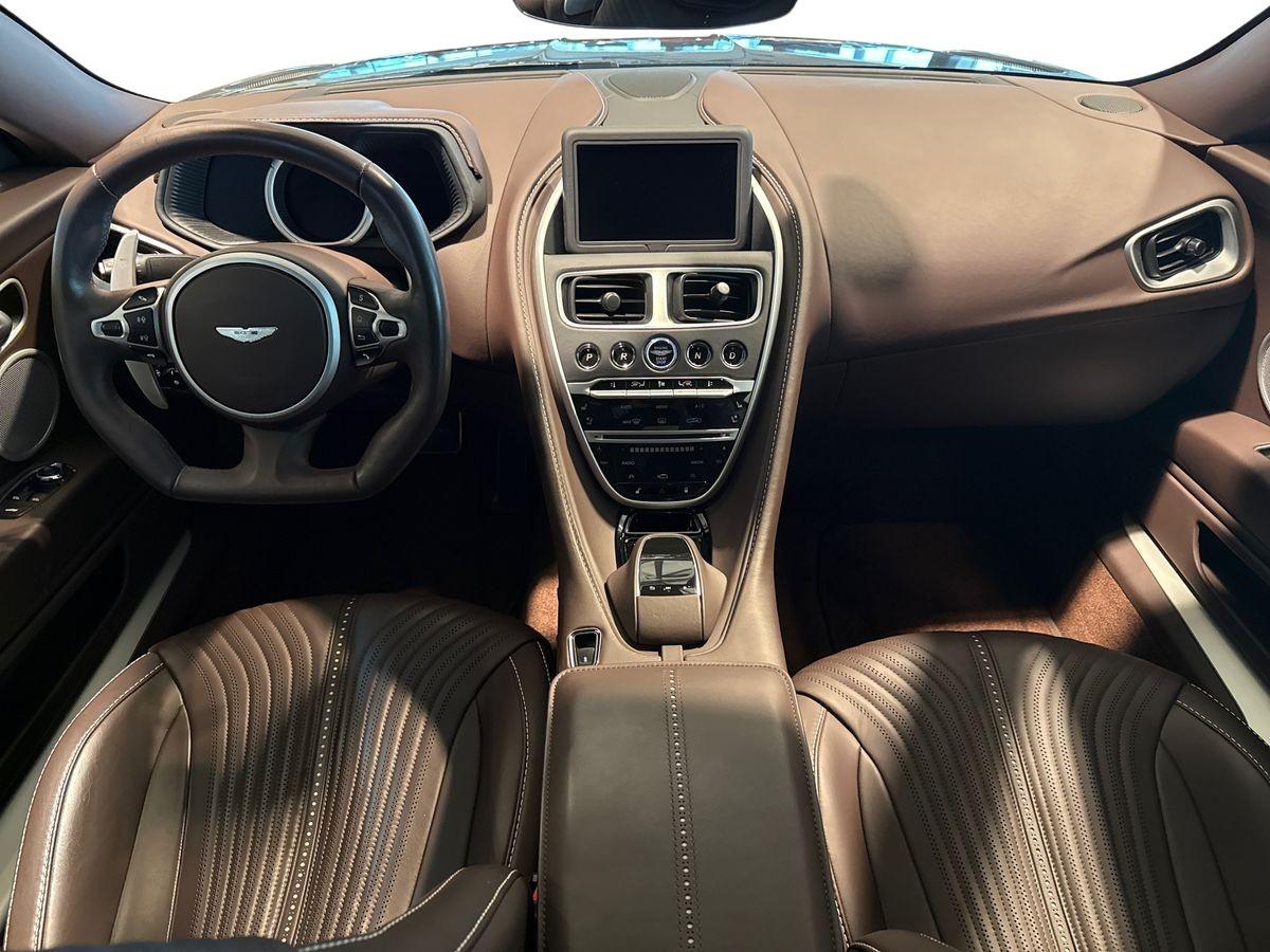 ASTON MARTIN DB11 Coupe 4.0 V8 auto