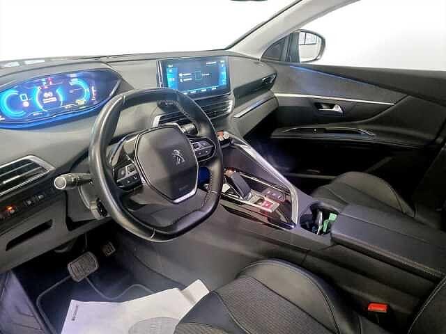 Peugeot 3008 3008 1.6 hybrid Allure Pack 225cv e-eat8