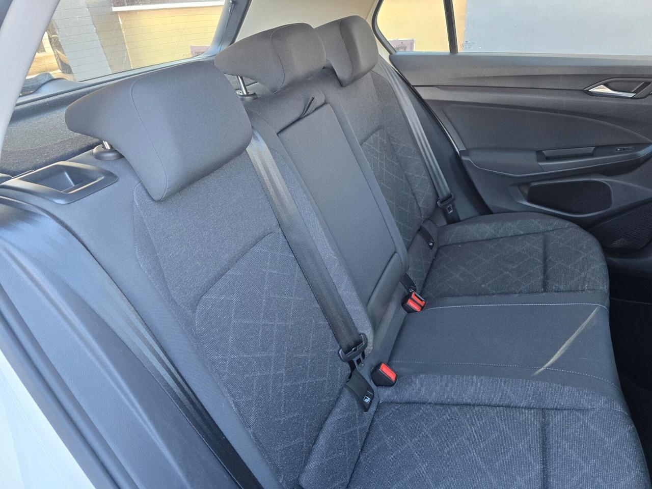 Volkswagen Golf 1.5 TGI DSG Life