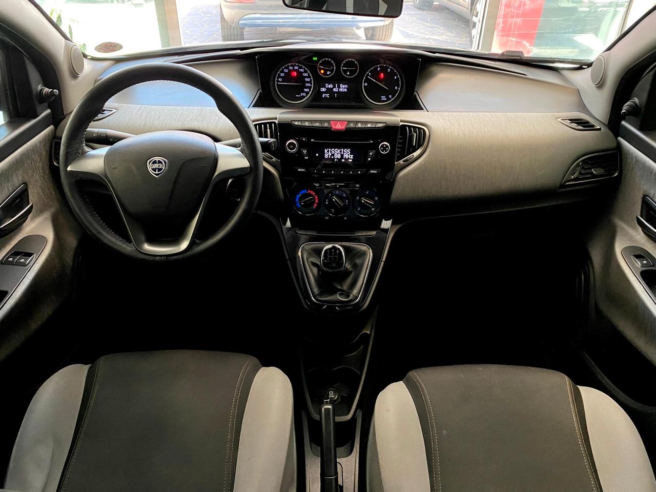Lancia Ypsilon 1.3 MJT 95 CV 5 Porte S&S Silver