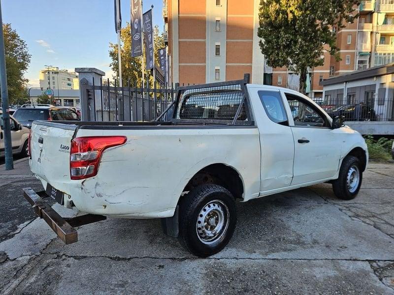 Mitsubishi L200 L200 c 2.4d 4wd 154cv