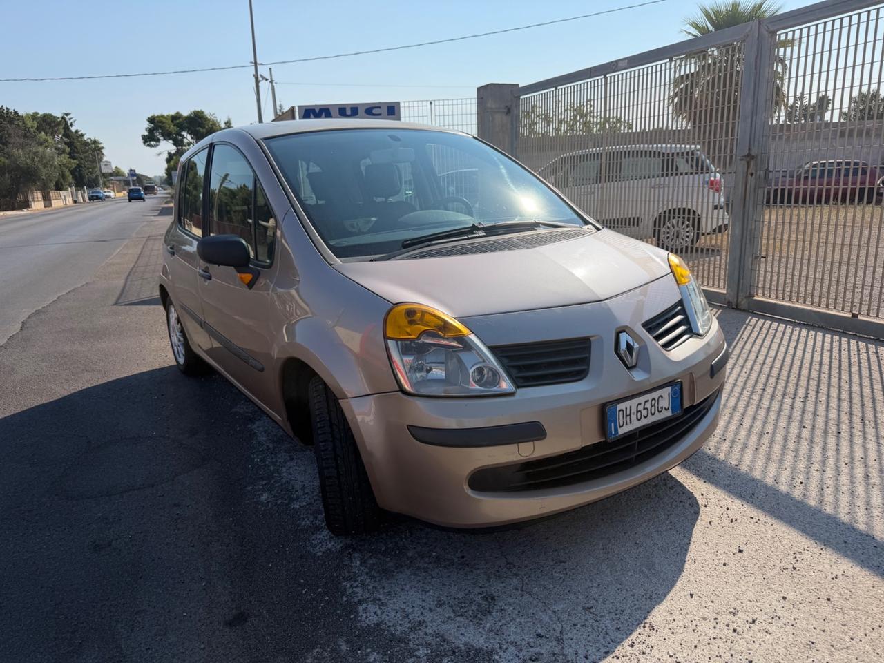Renault Modus 1.4 diesel - 2005