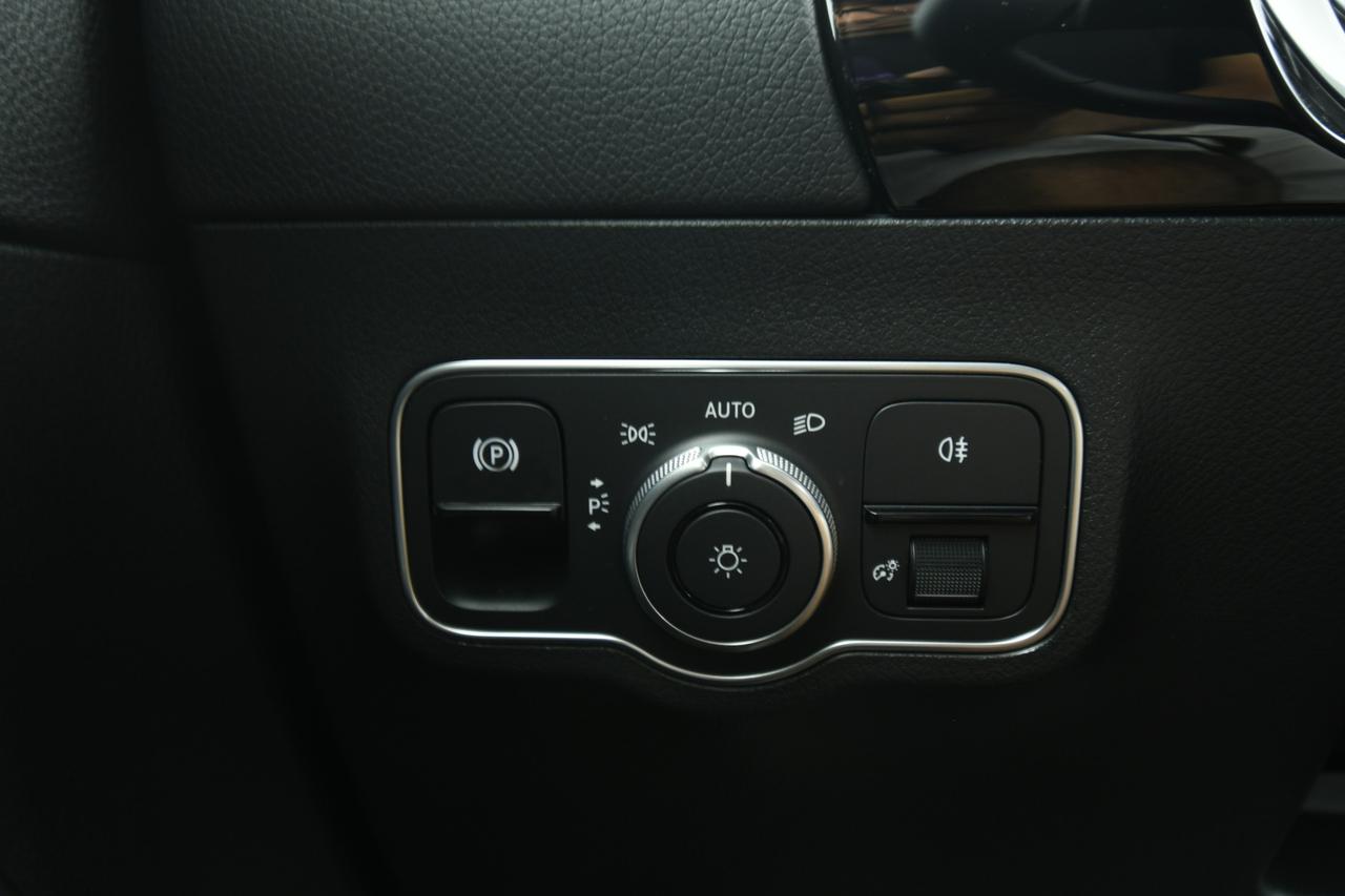 Mercedes-Benz GLA 180 d Advanced auto NEOPATENTATI+CAMERA+LED