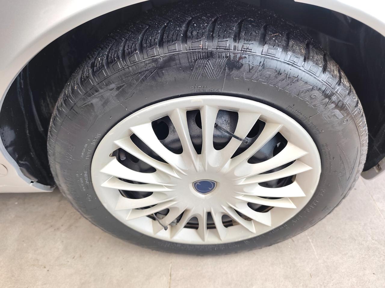 Lancia Ypsilon 1.2 BENZINA KM 134000