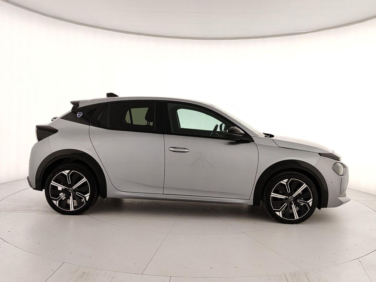 Lancia Ypsilon Hybrid e-DCT LX