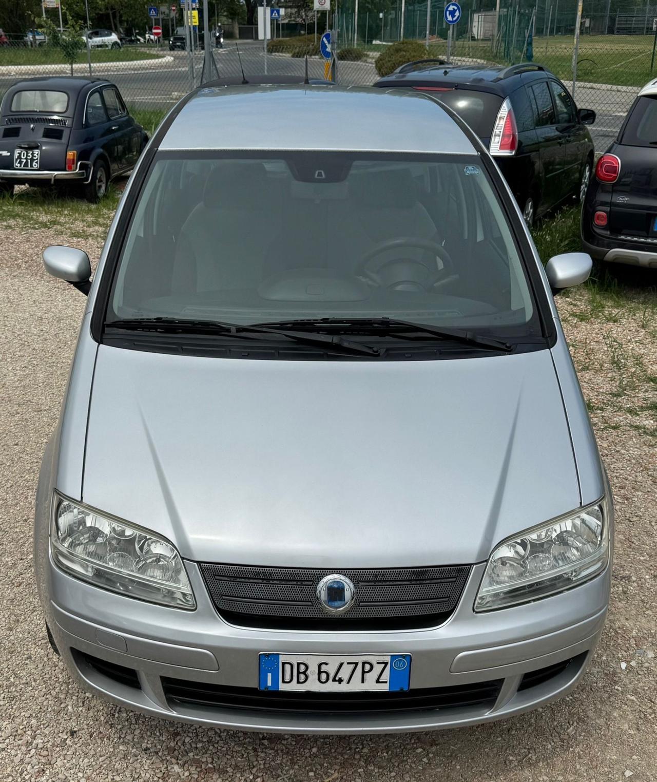 Fiat Idea 1.2 16V BlackLabel Neopatentati