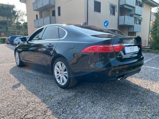 Jaguar XF 2.0 D 180 CV aut. Prestige