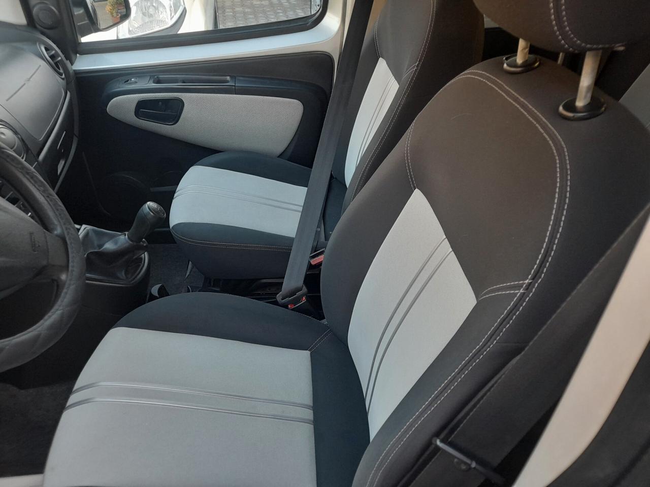 Fiat Qubo 1.3 MJT 95 CV Trekking Autocarro n1 5 posti anno 2014