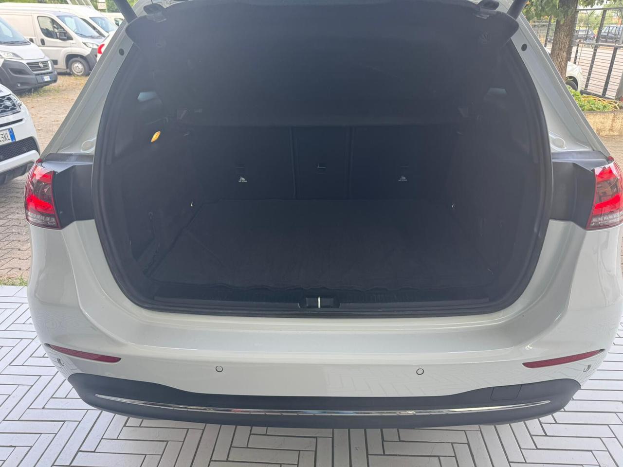 Mercedes-benz B 180 B 180 d Automatic Business Extra