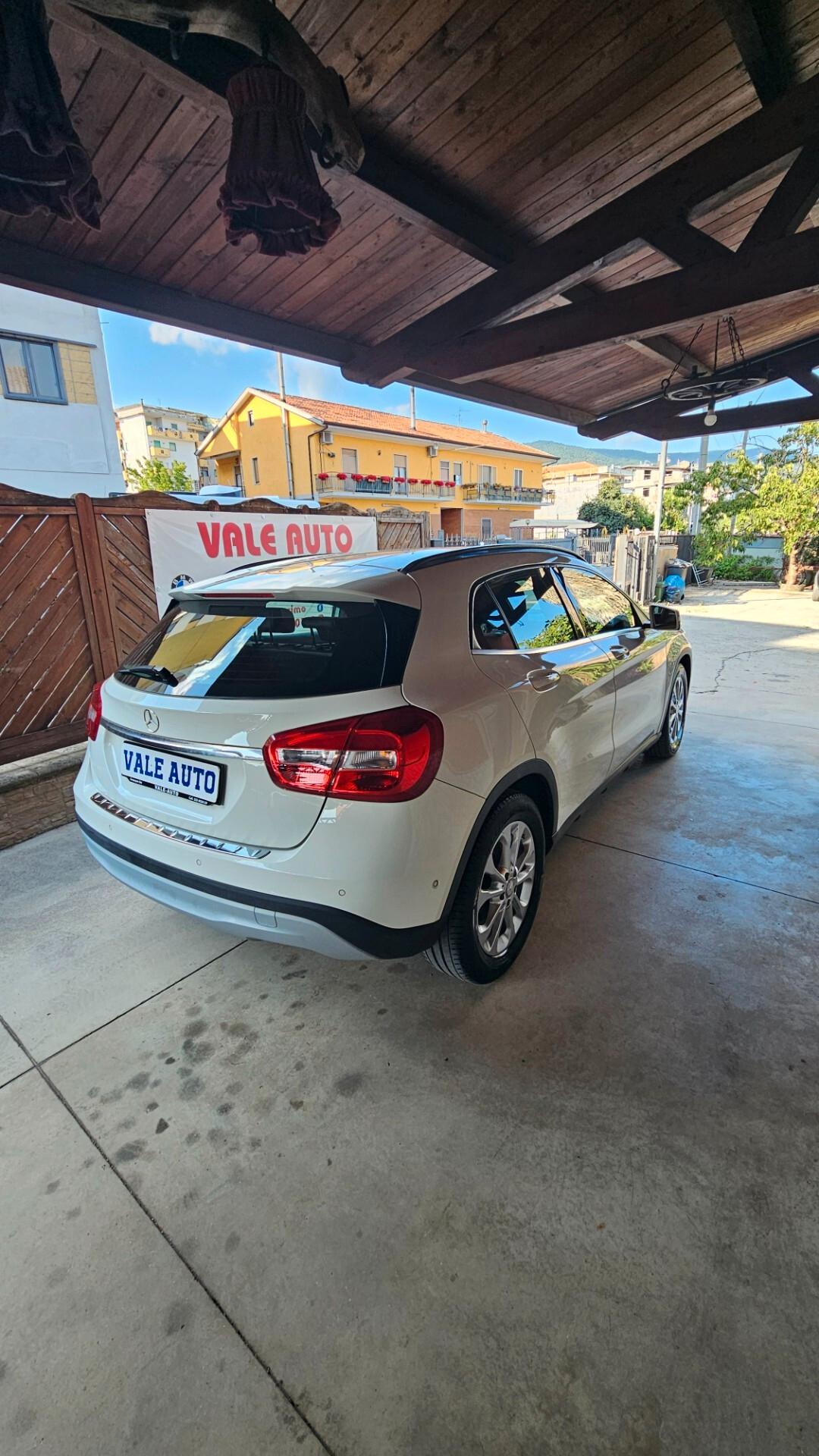 Mercedes-benz GLA 200 d Premium