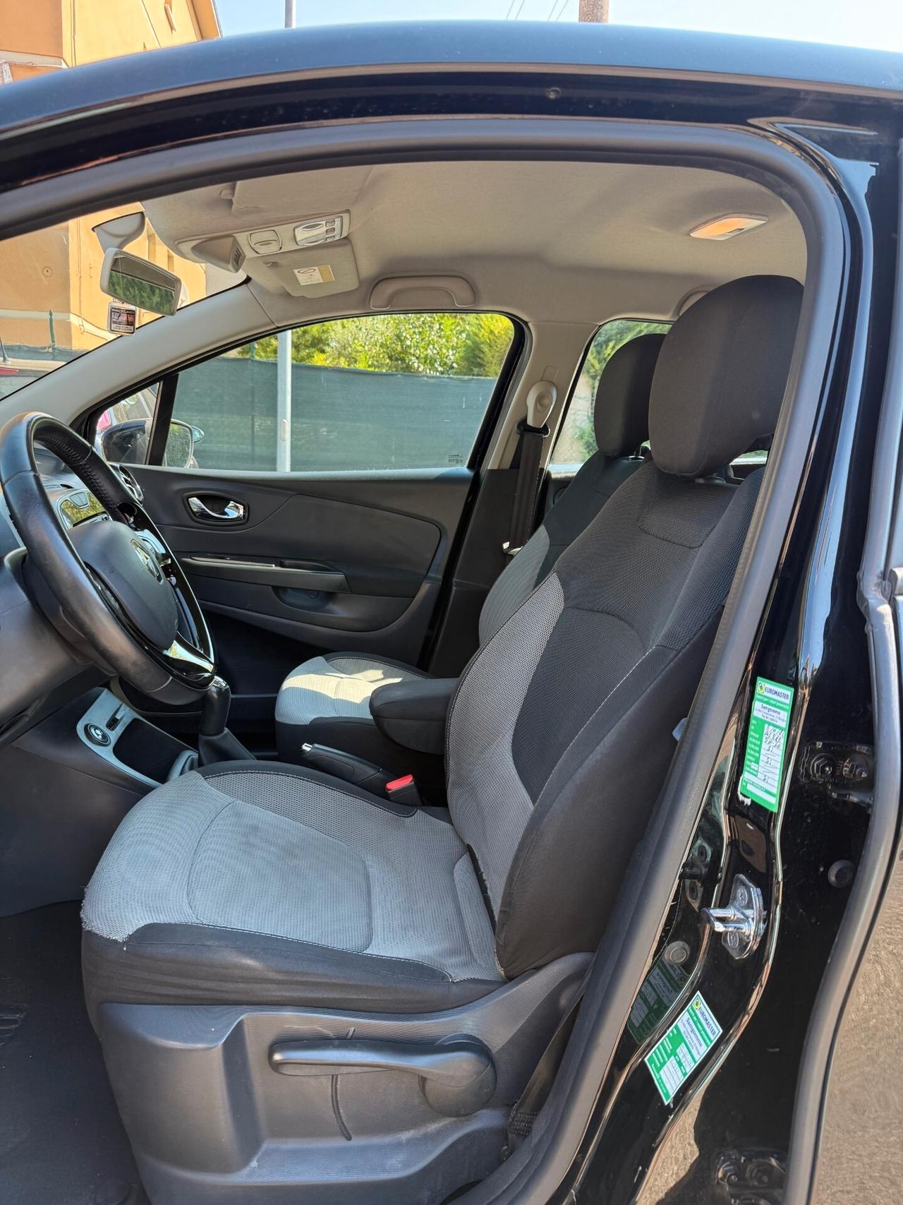 Renault Captur 1.5 dci - NEOPATENTATI - 12 MESI DI GARANZIA -