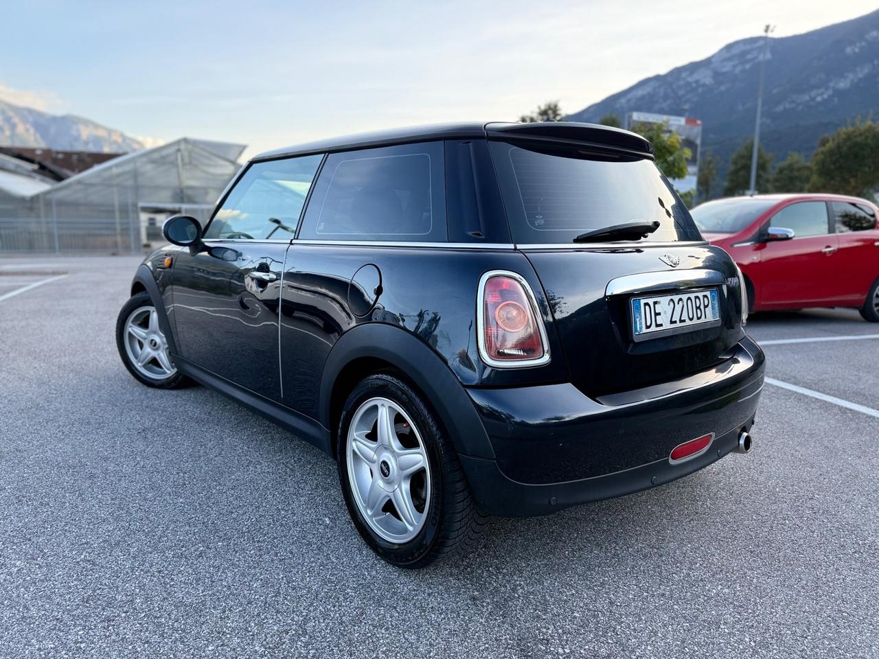 Mini 1.6 16V 120cv R56 OK NEOPATENTATI