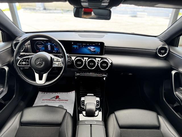 MERCEDES-BENZ A 180 d Automatic Sport (Navi/Retro/Unipro.)