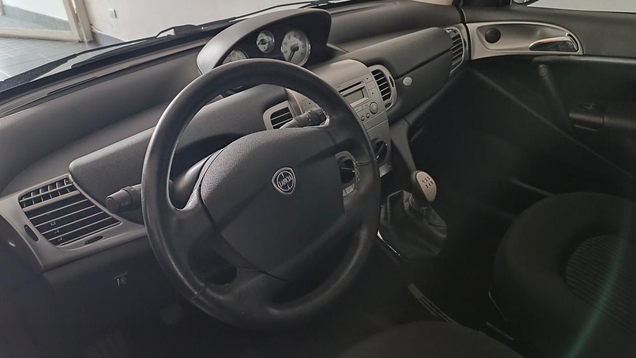 Lancia Ypsilon 1.4 Oro Ecochic GPL