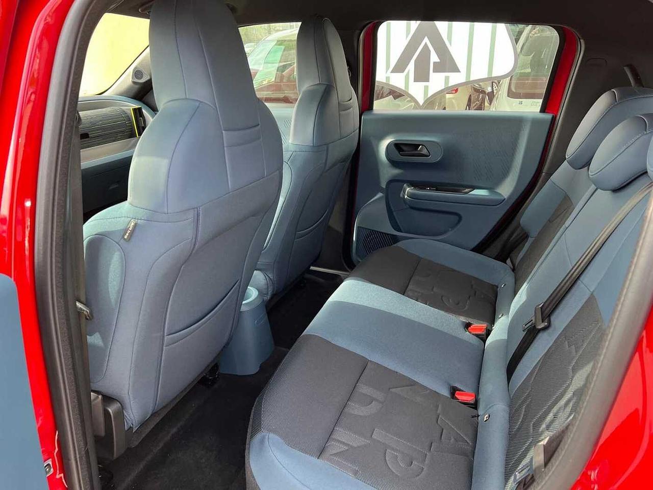 Fiat Grande Panda 44Kwh Red