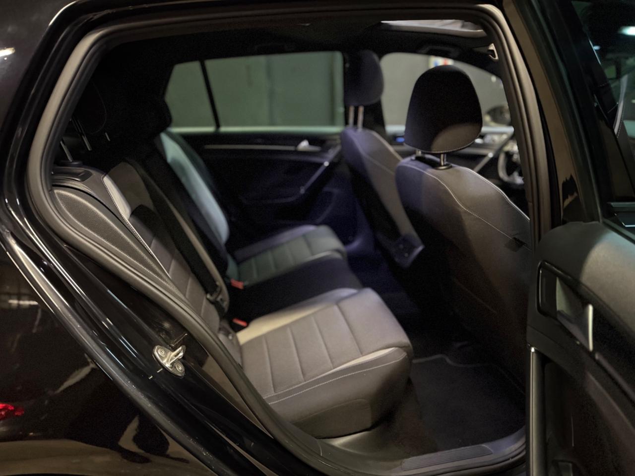 Volkswagen Golf R 2.0 5p.