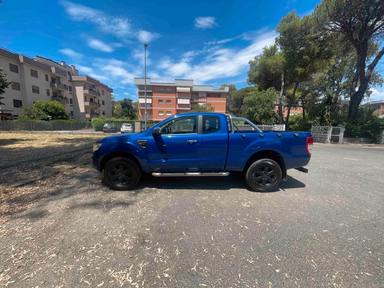Ford Ranger 2.2 TDCi Super Cab XL GANCIO TRAINO
