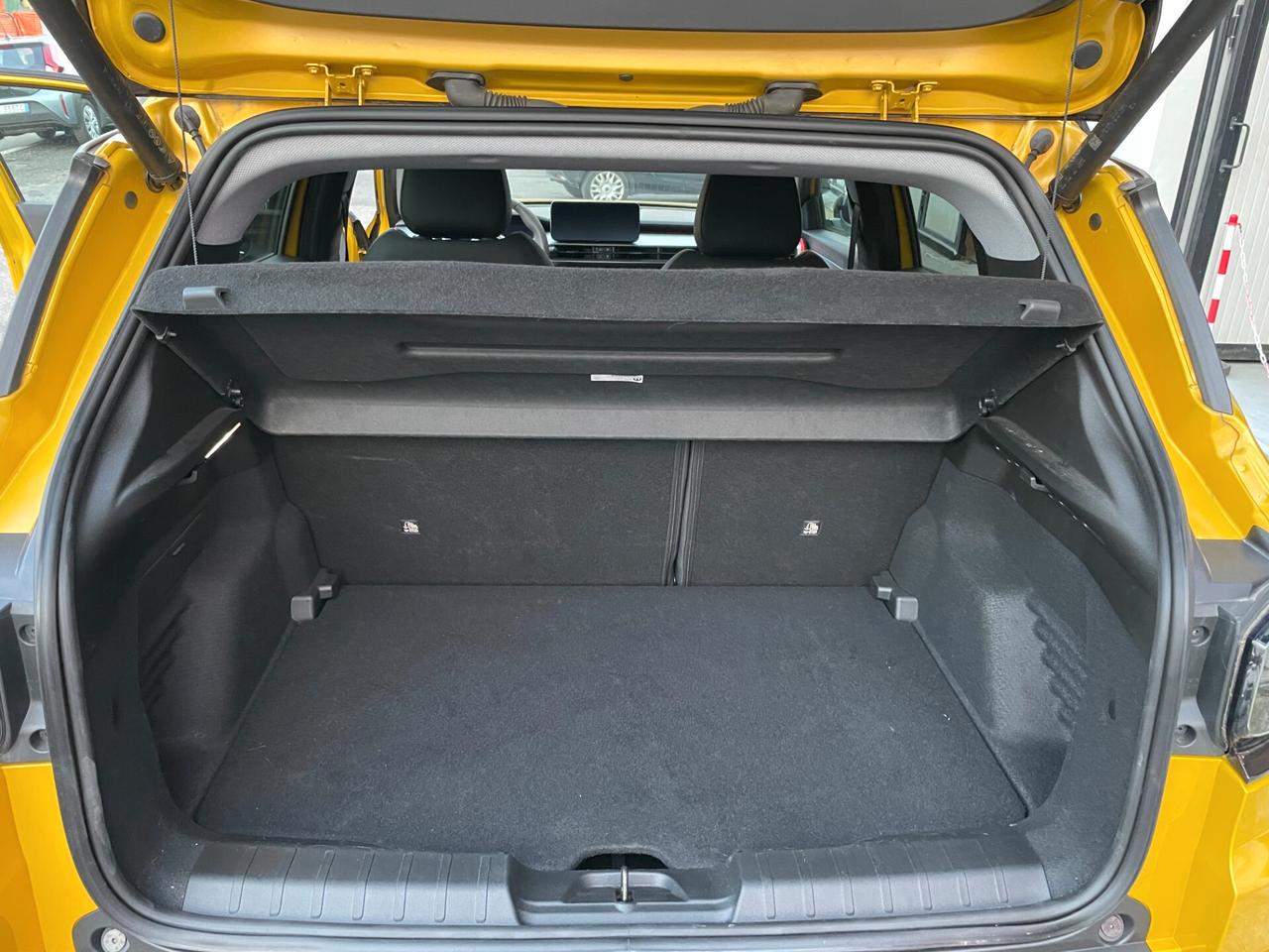 Jeep Avenger 1.2 Turbo 100 CV Summit