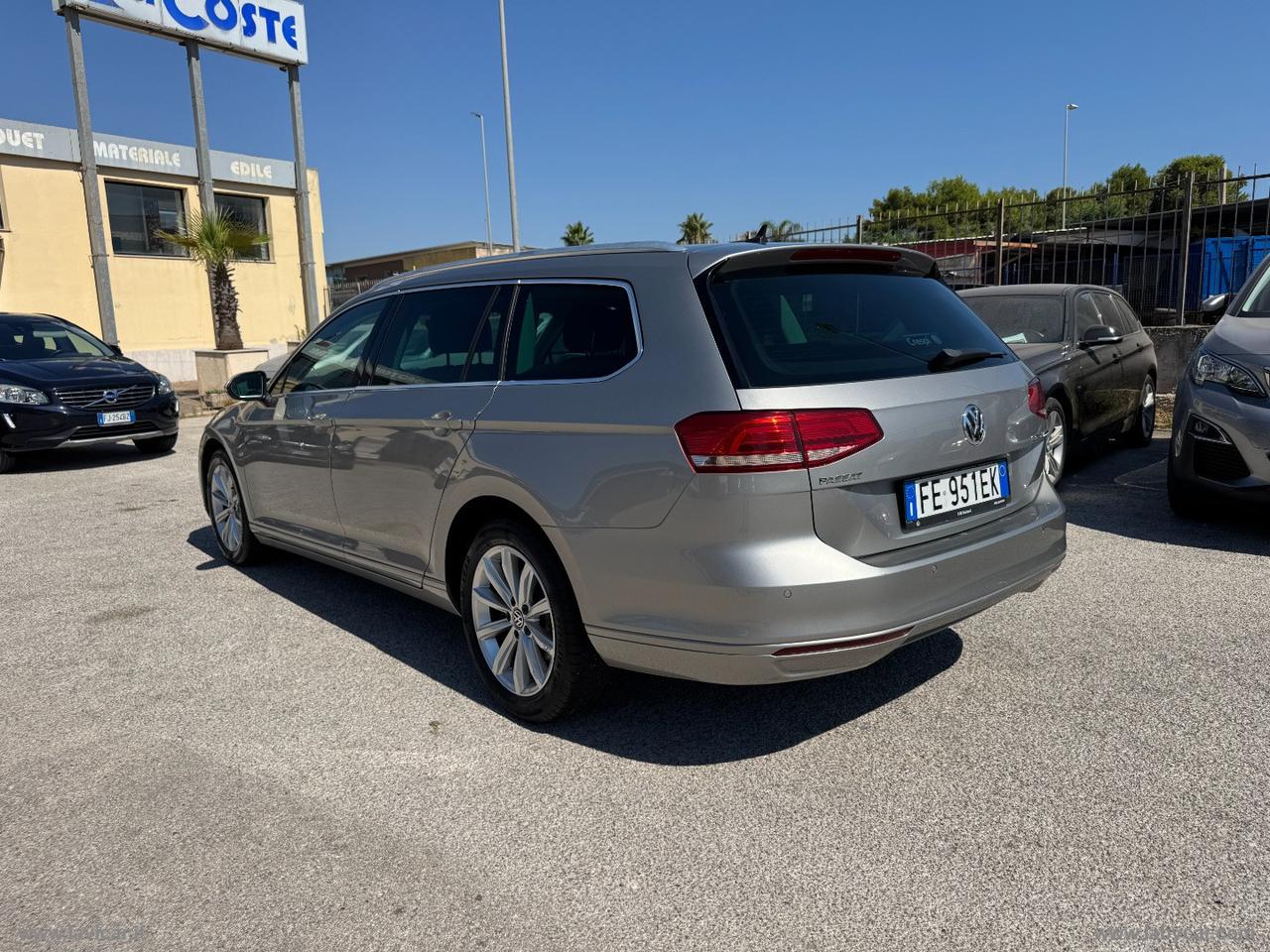 VOLKSWAGEN Passat Variant 2.0 TDI DSG Business BMT