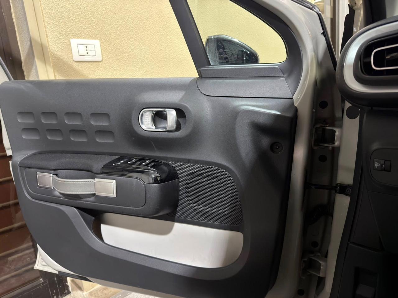 Citroen C3 BlueHDi 100 S&S Shine Pack