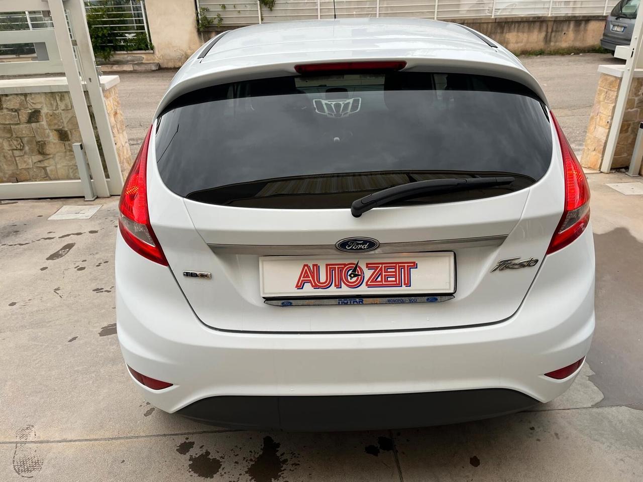 Ford Fiesta 1.4 TDCi 68CV 5 porte Titanium