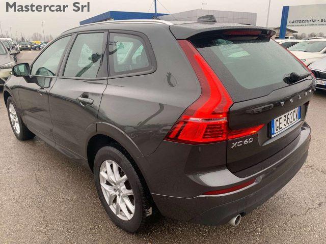 VOLVO XC60 XC60 2.0 b4 TETTO Momentum auto -GE362CW