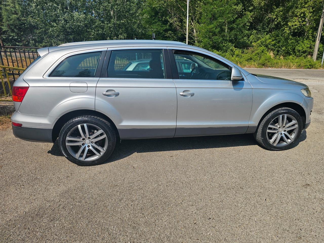Audi Q7 3.0 V6 TDI 233CV quattro tiptronic