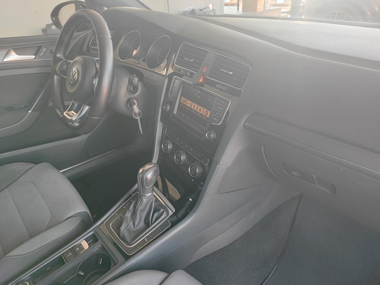Volkswagen Golf 1.4 TSI ACT 150 CV DSG 5p. R LINE EDITION