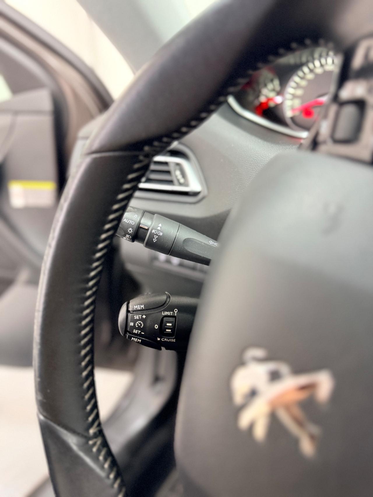 Peugeot 308 1.6 BHDi 120cv SW GT Line 04/2016 Euro 6B