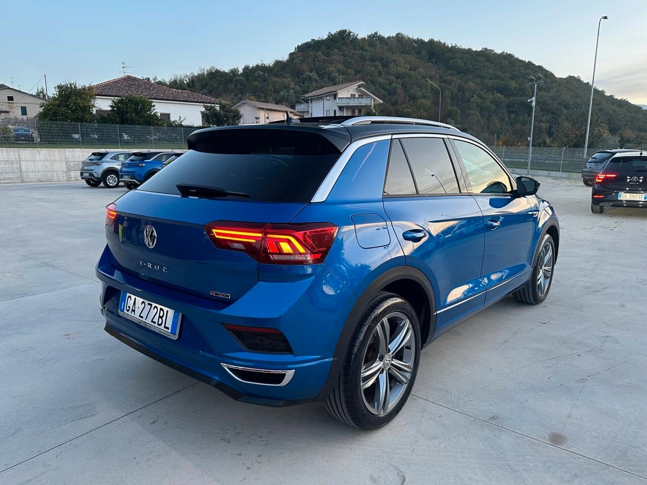 Volkswagen T-Roc 2.0 TDI 150CV DSG 4MOTION R-LINE