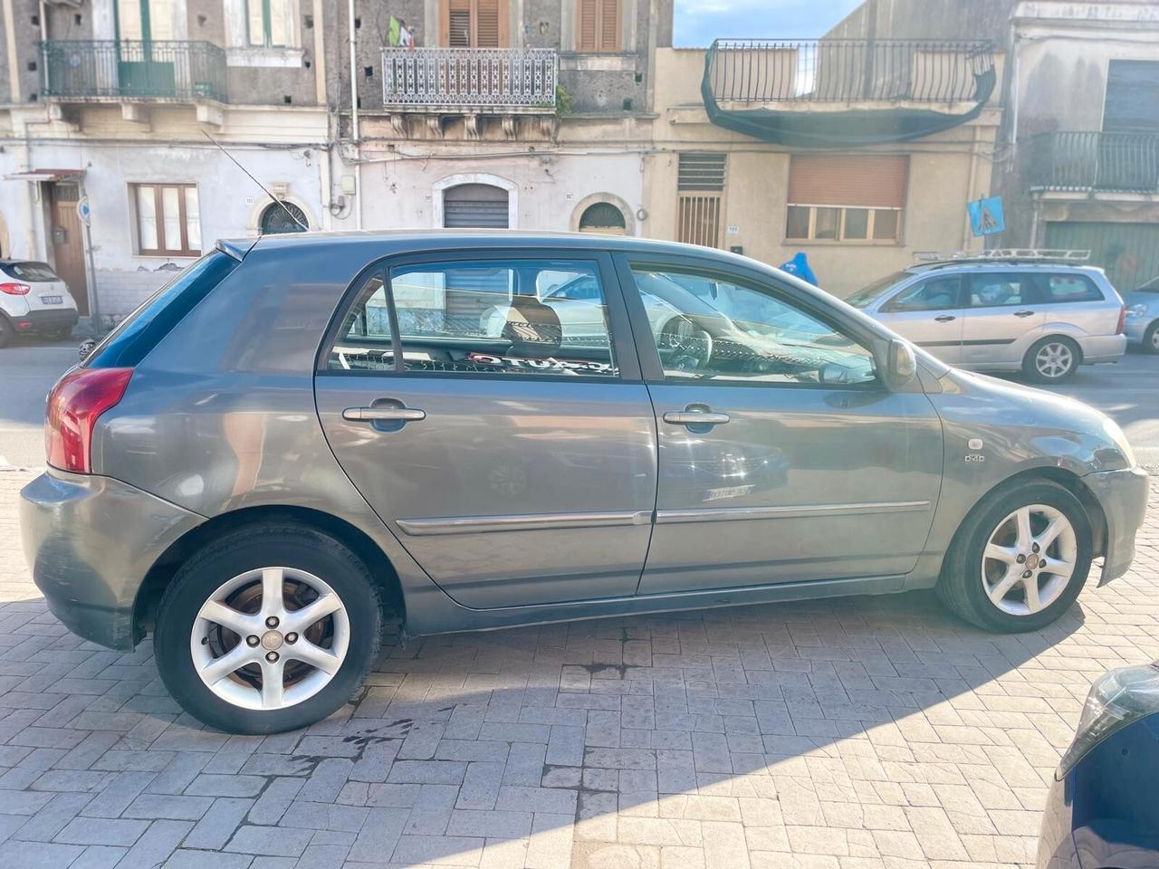 Toyota Corolla 2.0 tdi D-4D 5 porte Sol